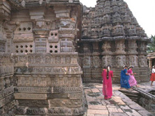 Weltweite Studienreisen, Reisen mit Studienreisencharakter - Indien: Reich verzierter Tempel